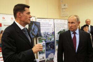 Олігархи РФ вивели з економіки майже 2 трлн рублів за рік – ЗМІ