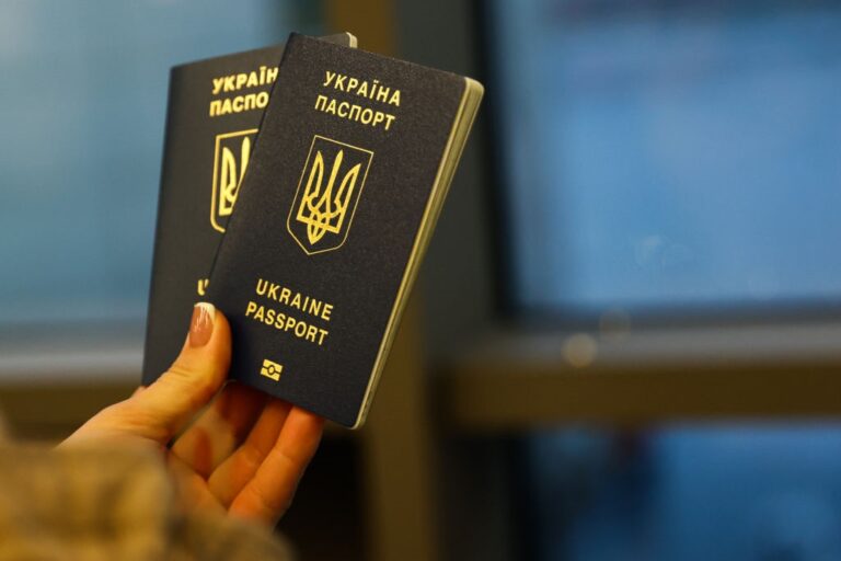 Паспорт України піднявся у світовому рейтингу