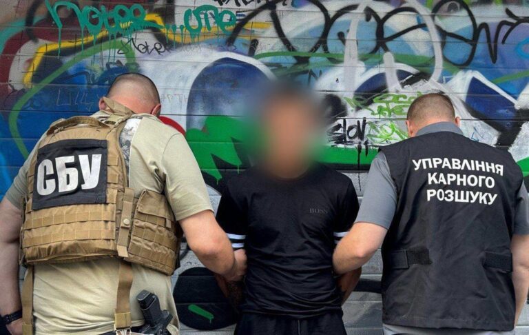 Підрив авто в Одесі: затримано підозрюваного
