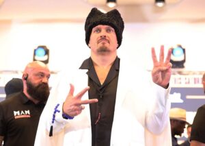 Новини спорту - Рой Джонс озвучив, яке місце Усик займає в історії світового рингу