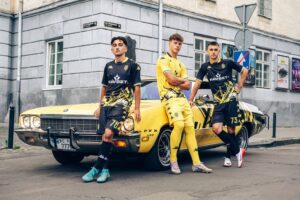 Новини спорту - Рух представив оновлену ігрову форму