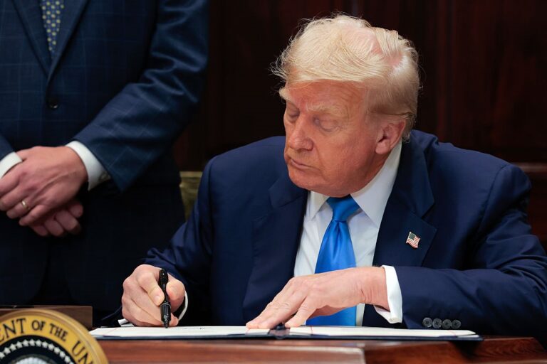 Трамп підвищив мита для Бразилії і пригрозив Індії
