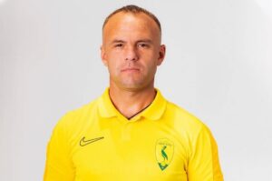 Тренер, пов’язаний з УПЛ, відсторонений за спроби впливу на арбітрів