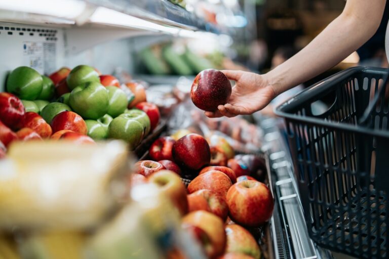 Ціни на продукти зростають через кліматичні аномалії – дослідження