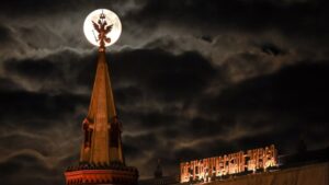 За період війни в РФ за загадкових обставин померло 20 чиновників – ЗМІ