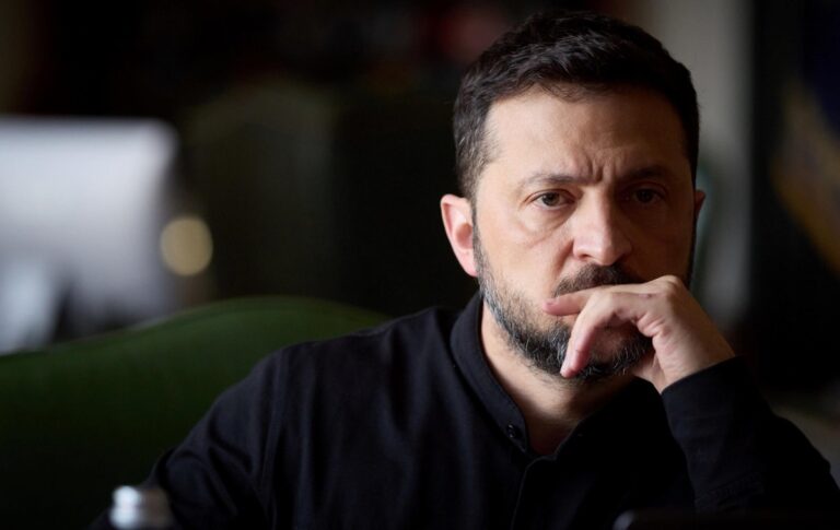 Зеленський обговорив зі Стармером підготовку закону про НАБУ і САП