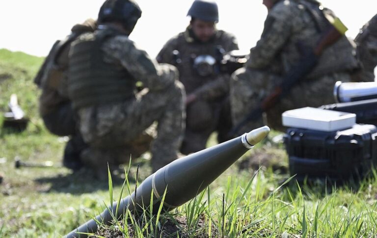 Зеленський заявив про дефіцит у $65 млрд на рік