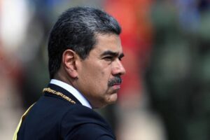 Мадуро пригрозив мобілізацією 4,5 млн ополченців через кораблі США