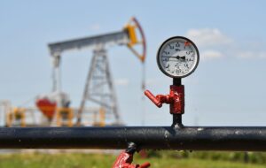 Нафта дешевшає перед самітом на Алясці