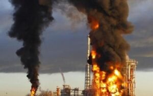 Обмін ударами: чому російські НПЗ мусять горіти і надалі