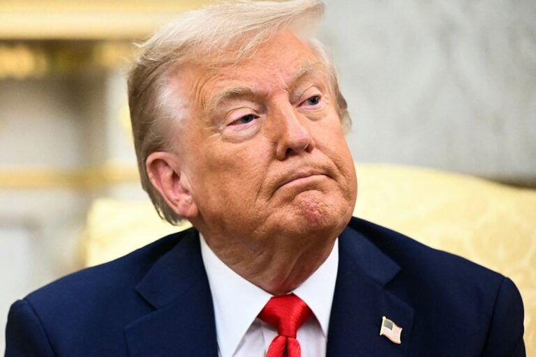 Падіння рейтингу Трампа сягло рекордних показників