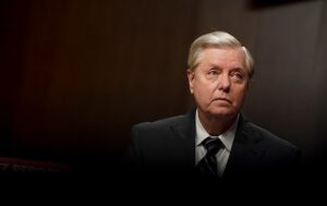 Сенатор Грем пропонує знищити економіку Росії