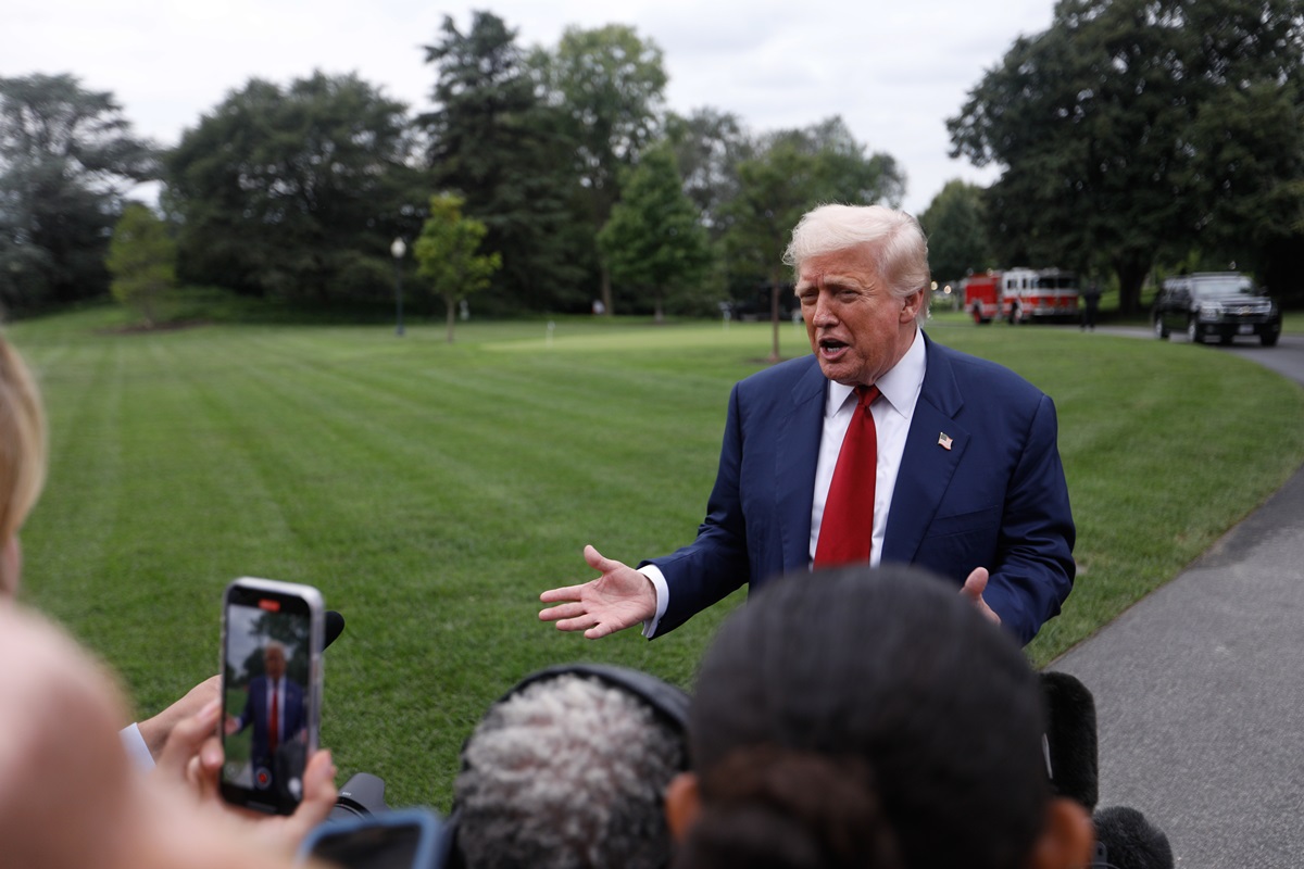 Новини світу - Трамп не виключив переговорів з РФ впродовж тижня