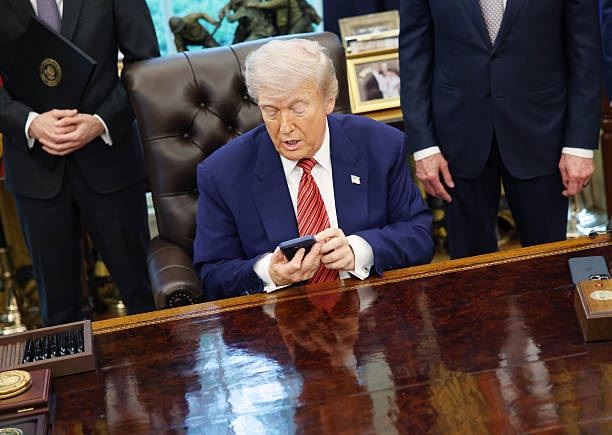 Трамп зателефонував Зеленському і лідерам ЄС – ЗМІ