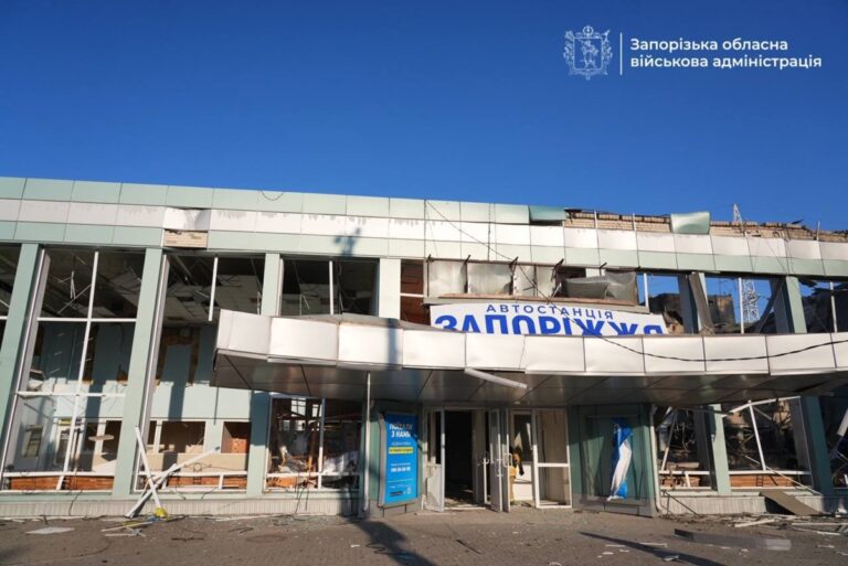 Зеленський відповів на удар по вокзалу в Запоріжжі