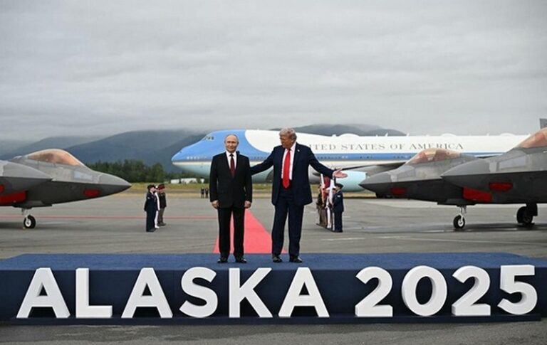 ЗМІ: Трамп сказав, що Путін вимагає від України віддати йому весь Донбас