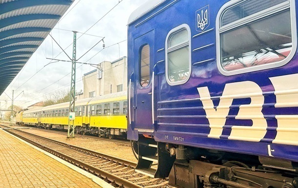 Через наслідки атаки РФ затримуються поїзди на декількох напрямках