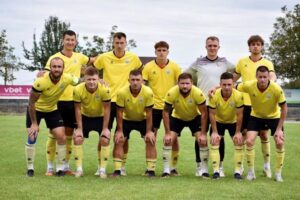 Футболістам-аматорам перенесли матч через весілля гравця