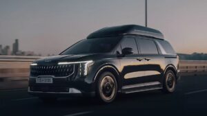 Kia представила топовий Carnival