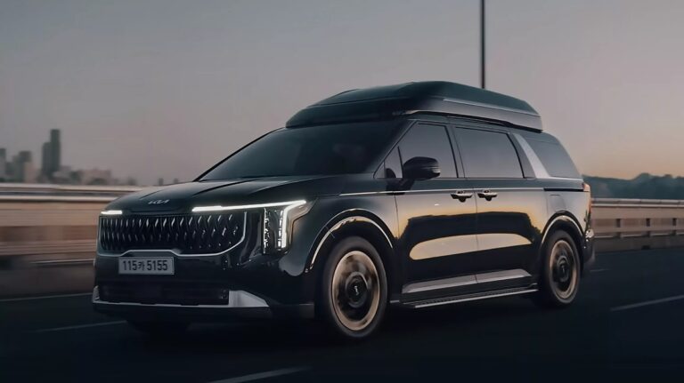 Kia представила топовий Carnival