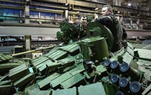 Новини світу - РФ активно нарощує виробництво зброї - МЗС у НАТО