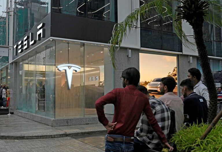 Tesla провалила старт в Індії, отримавши лише 600 замовлень – ЗМІ