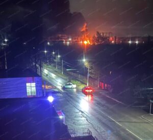 Атака дронів на Росію: є ураження підстанції і НПЗ