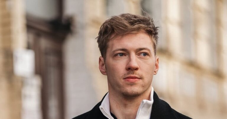 Григорій Бакланов засвітився з новою обраницею