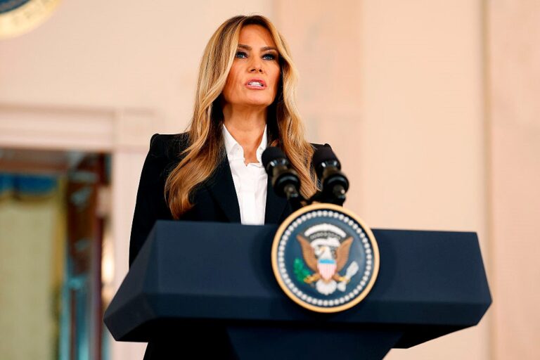 Меланія Трамп отримала особисту відповідь Путіна