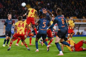 Новини спорту - Наполі мінімально перемогла Лечче на виїзді