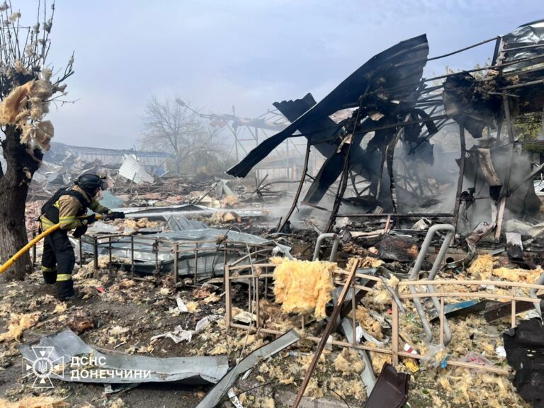 Російські дрони вбили жінку та пошкодили церкву у Костянтинівці