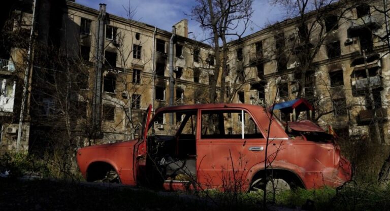 Російський уряд схвалив “націоналізацію” житла на ТОТ
