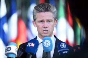 Швеція закликала Європу перейти “у режим війни”
