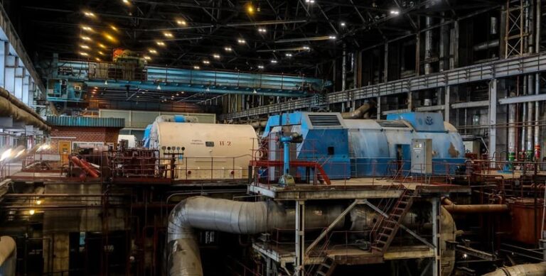 Вибух на ТЕЦ: частина Сахаліна без світла