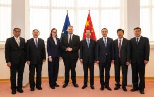 Новини світу - Зустріч депутатів ЄС і Китаю закінчилася суперечкою через Україну - ЗМІ