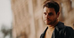 Новини культури - Артур Логай після втрати пальця: як актор звик до змін і жартує попри біль