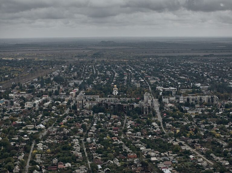 Битва за Покровськ. Дипломатичне значення міста