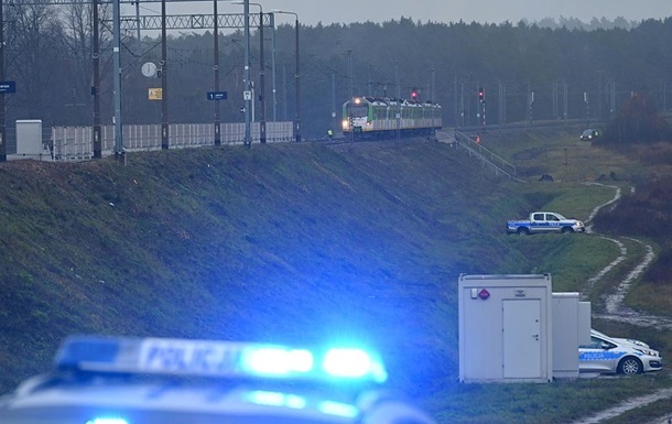 Диверсії на залізниці: у Польщі заявили про перші затримання
