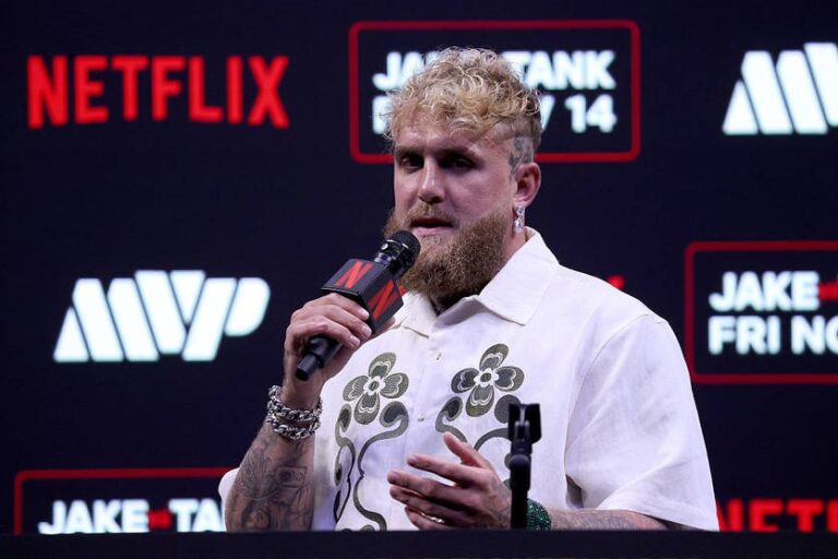 Джейк Пол прокоментував чутки про бій з Джошуа