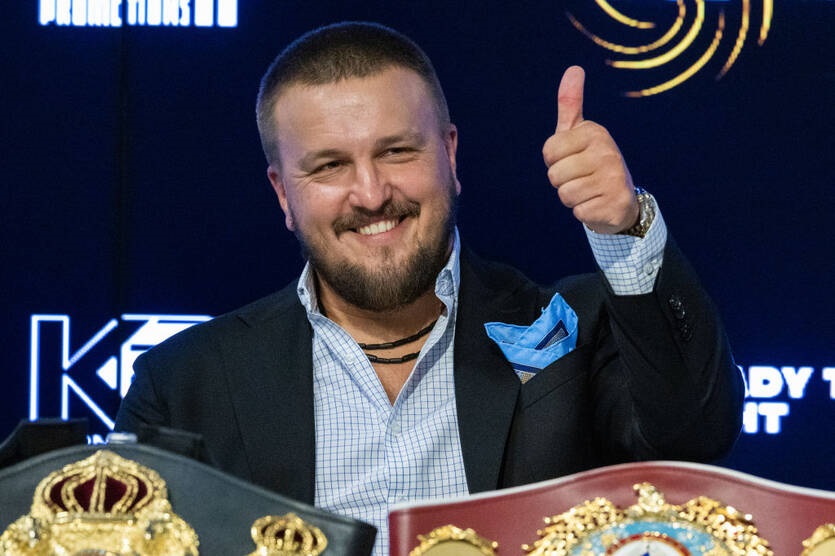 Новини спорту - Експромоутер розкрив мотиви відмови Усика від титулу WBO