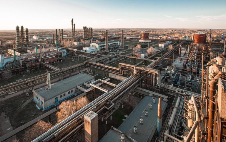 ГУР уразило нафтохімічний завод в Росії