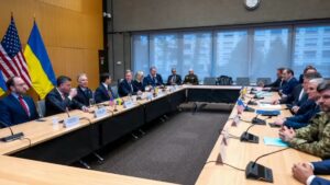 Новини України - Хаос і надії. ЗМІ про переговори в Женеві