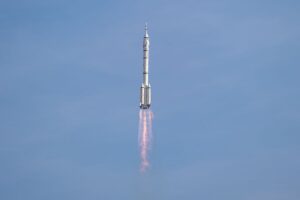 Китай запустив безпілотний корабель на космічну станцію