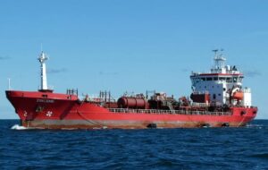 Компанії Латвії обслуговують “тіньовий флот” РФ, попри санкції – ЗМІ