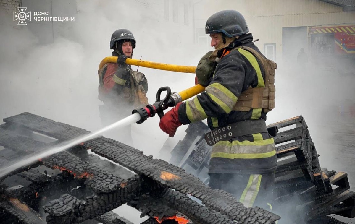 Новини України - На Чернігівщині через удари РФ спалахнули пожежі