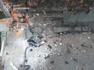 На Донеччині ворожий дрон пошкодив будівлю пожежно-рятувальної частини