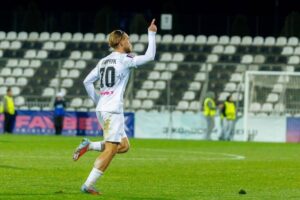 Новини спорту - Названі кращі гравці та тренер 13-го туру українського чемпіонату