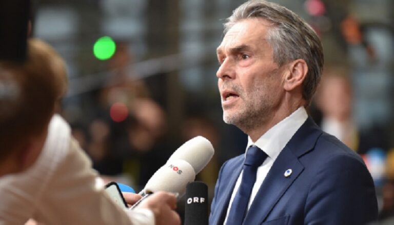 Прем’єр Нідерландів попередив громадян про загрози