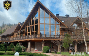 Новини України - Розкішна дача Медведчука отримала управителя