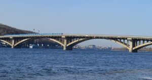 Рух мостом Метро обмежать 15-16 листопада